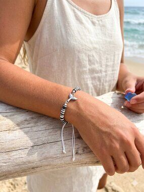 Designs by Forte Heishi Bead Whale Tail Bracelet - Black & White